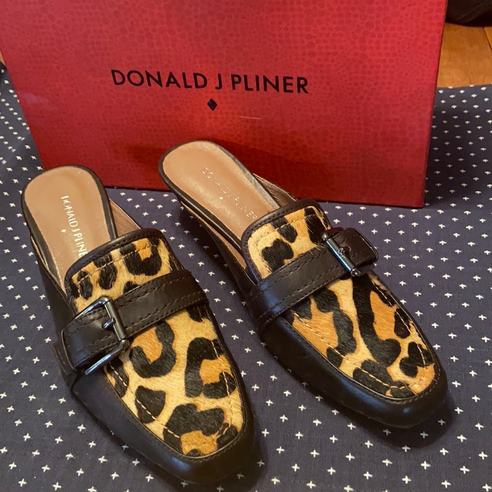 Donald J Pliner 7.5